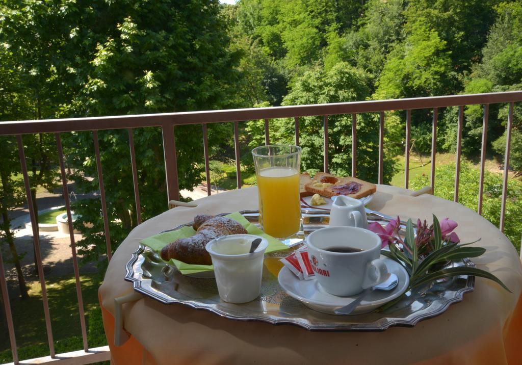 Hotel Salus 산트안드레아바그니 외부 사진
