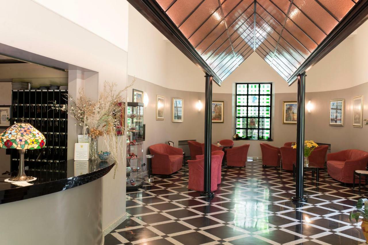 Hotel Salus 산트안드레아바그니 외부 사진